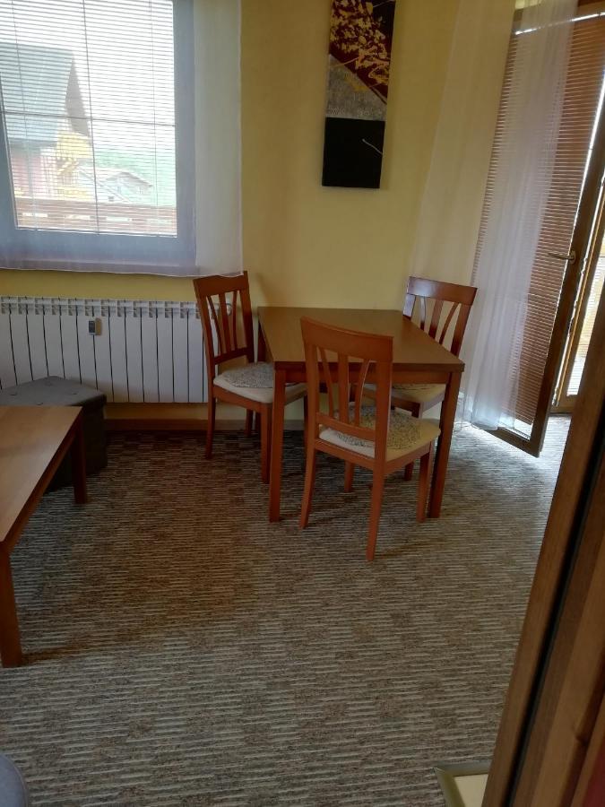Apartman Fiona Vel'ka Lomnica Eksteriør billede