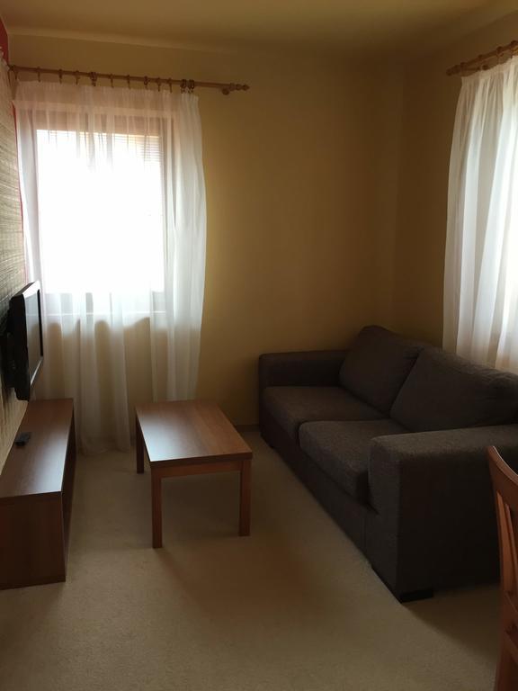 Apartman Fiona Vel'ka Lomnica Eksteriør billede